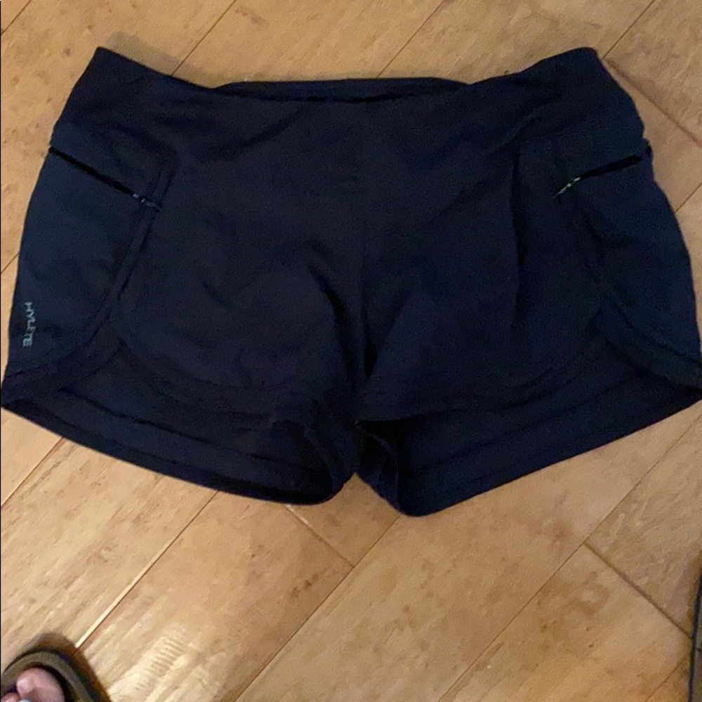 X-Large Hylete shorts for working out.